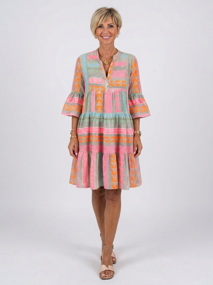 Emma | Vestito fino al ginocchio con scollo a V e volant, con stampa geometrica