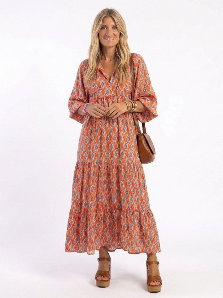 Chiara | Vestito midi con scollo a V, stratificato e stampa geometrica