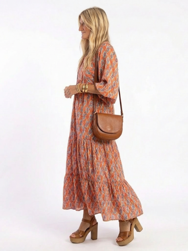 Chiara | Vestito midi con scollo a V, stratificato e stampa geometrica