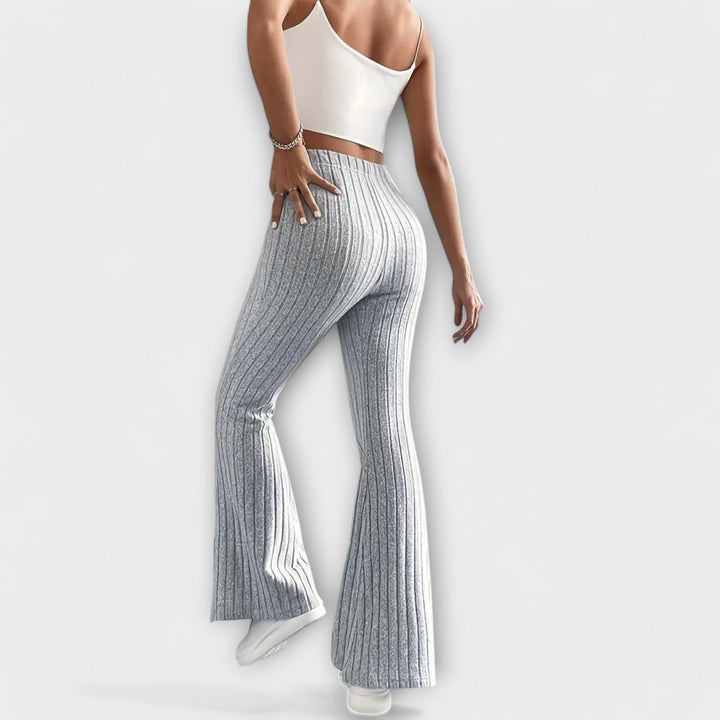 Luretta – Pantaloni a campana con struttura fine