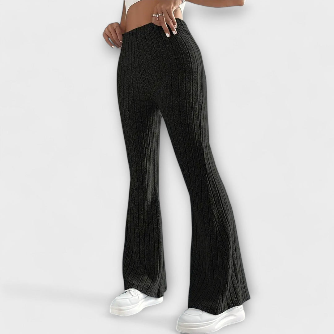 Luretta – Pantaloni a campana con struttura fine