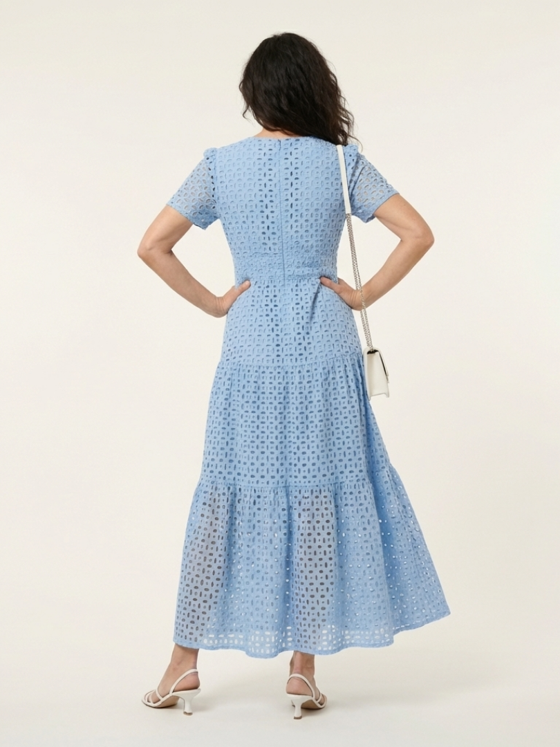 Ana | Vestito midi a maniche corte con scollatura a V e volant