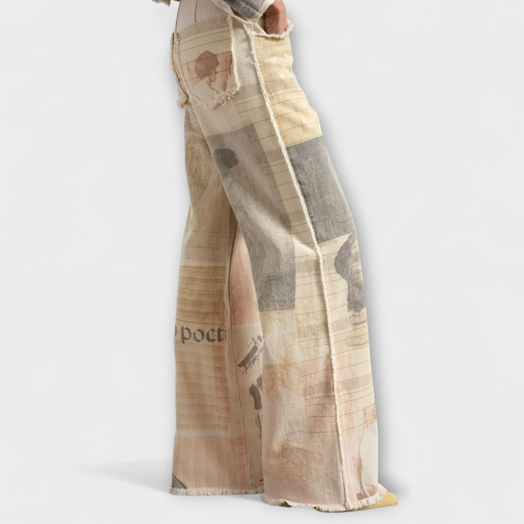 Rhea – Jeans a gamba larga stampati con un tocco vintage