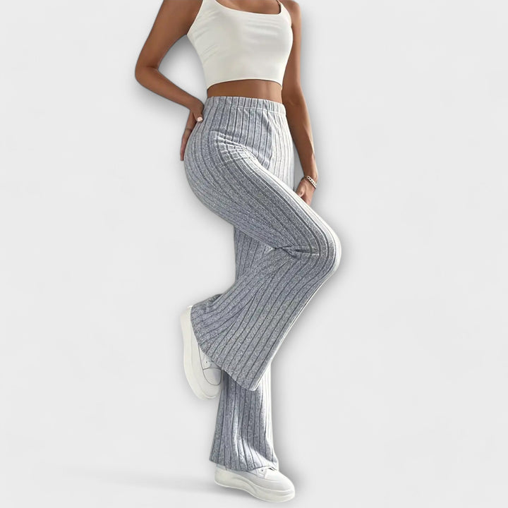 Luretta – Pantaloni a campana con struttura fine