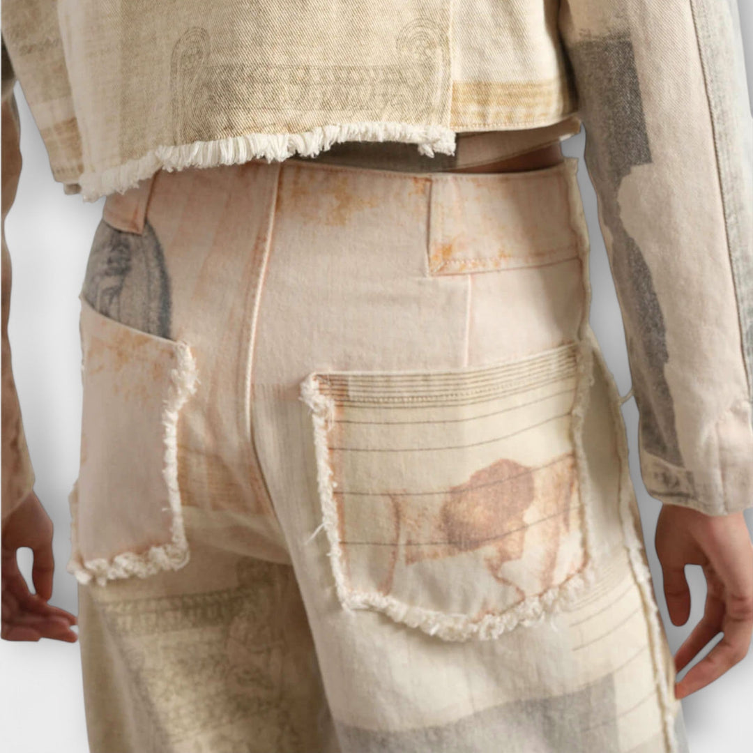Rhea – Jeans a gamba larga stampati con un tocco vintage