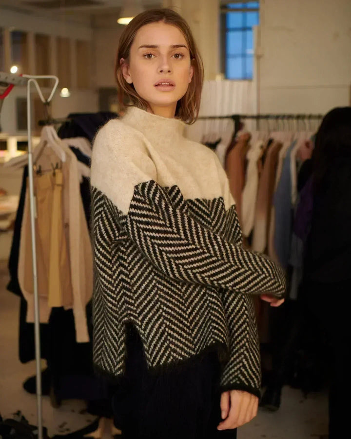 Mira | Maglione elegante a torsione