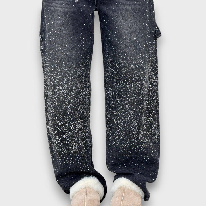 Nolene – Jeans con finitura lucida e carattere urbano