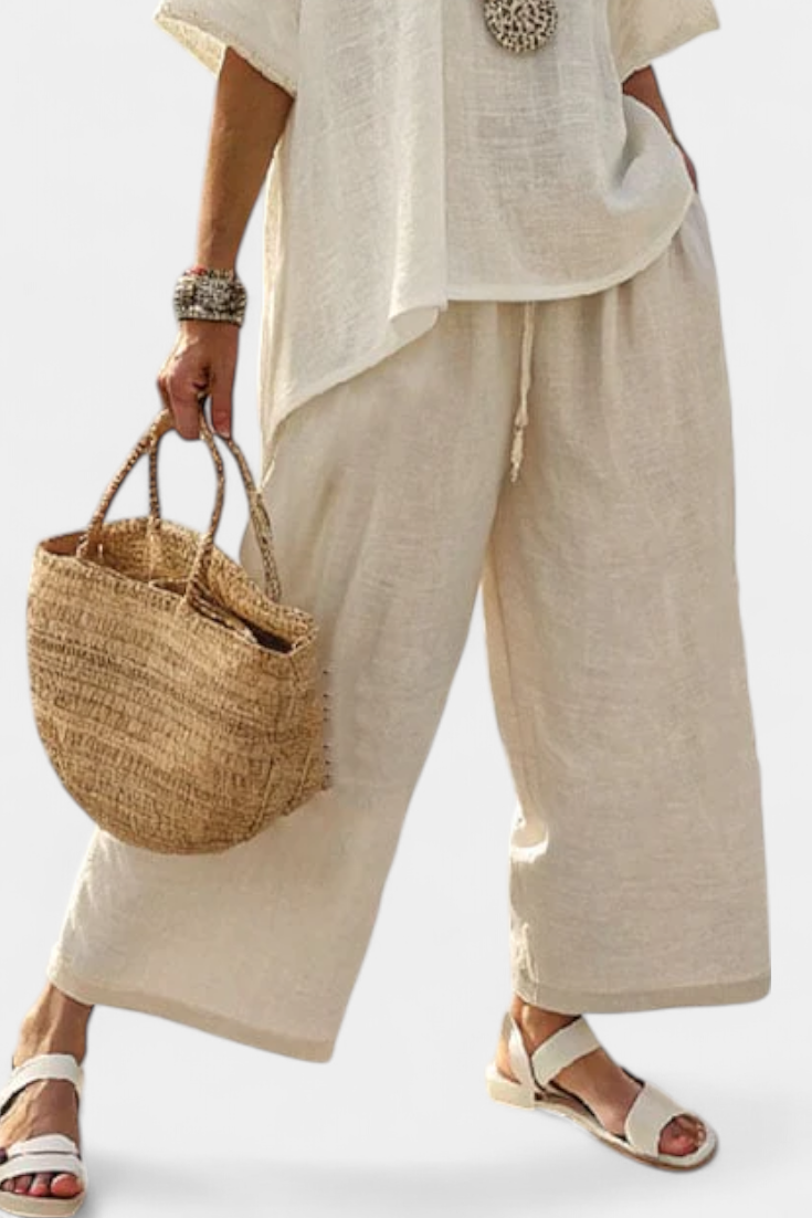 Beatrice – camicia comoda essenziale e pantaloni a gamba larga