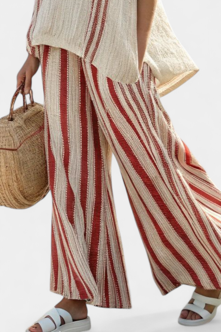 Mirella – top strutturato rosso a righe e pantaloni di lino