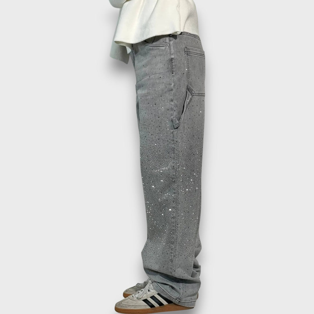 Nolene – Jeans con finitura lucida e carattere urbano
