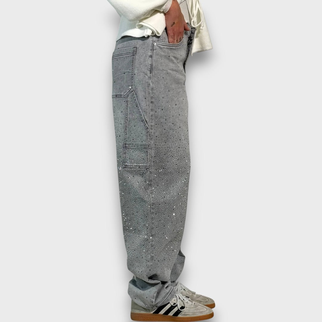 Nolene – Jeans con finitura lucida e carattere urbano