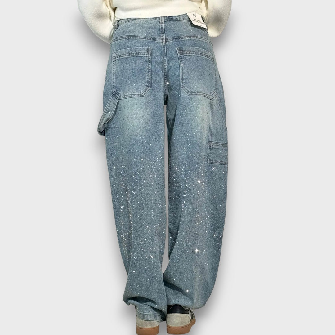 Nolene – Jeans con finitura lucida e carattere urbano