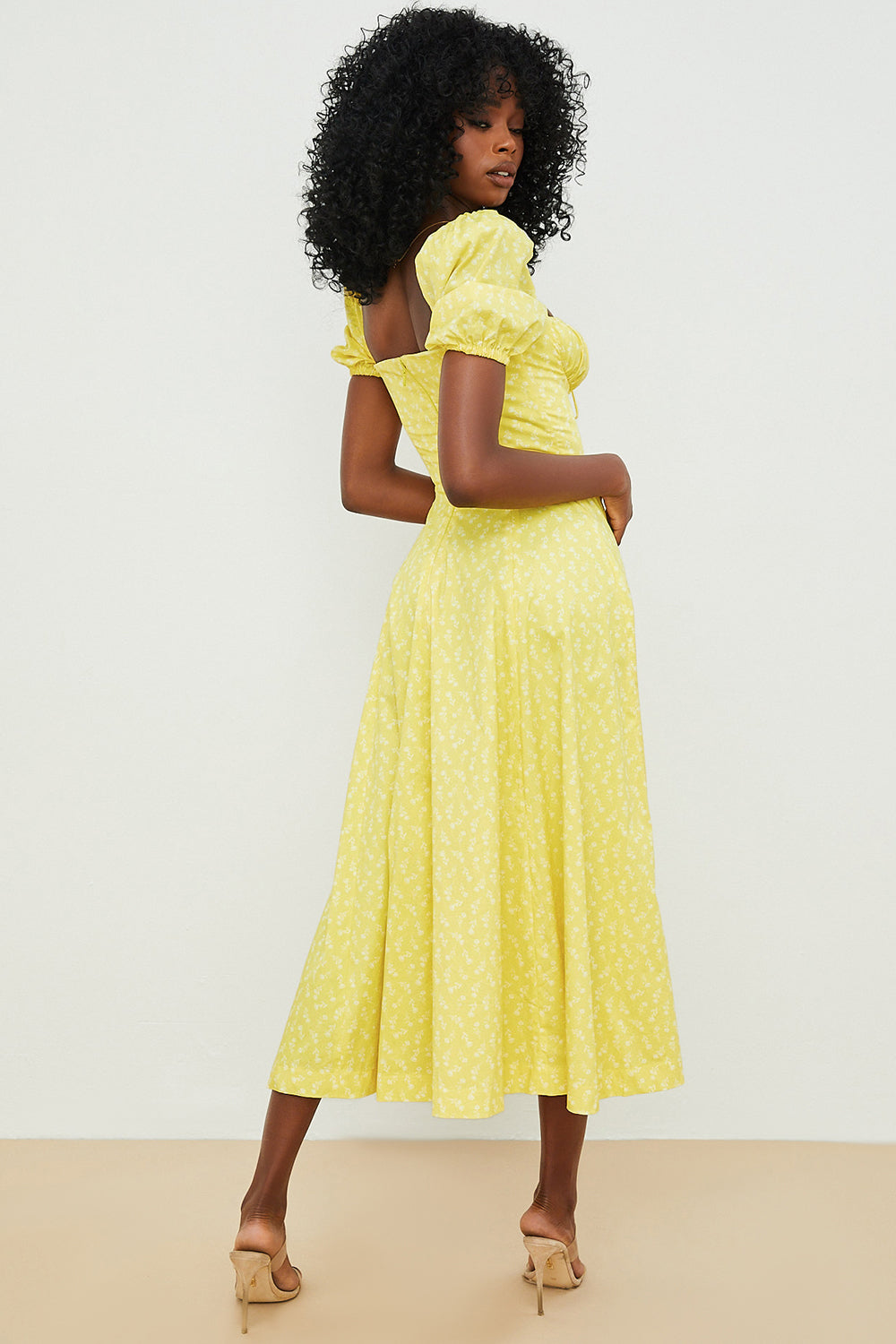 Arianna – Vestito boho con maniche a sbuffo